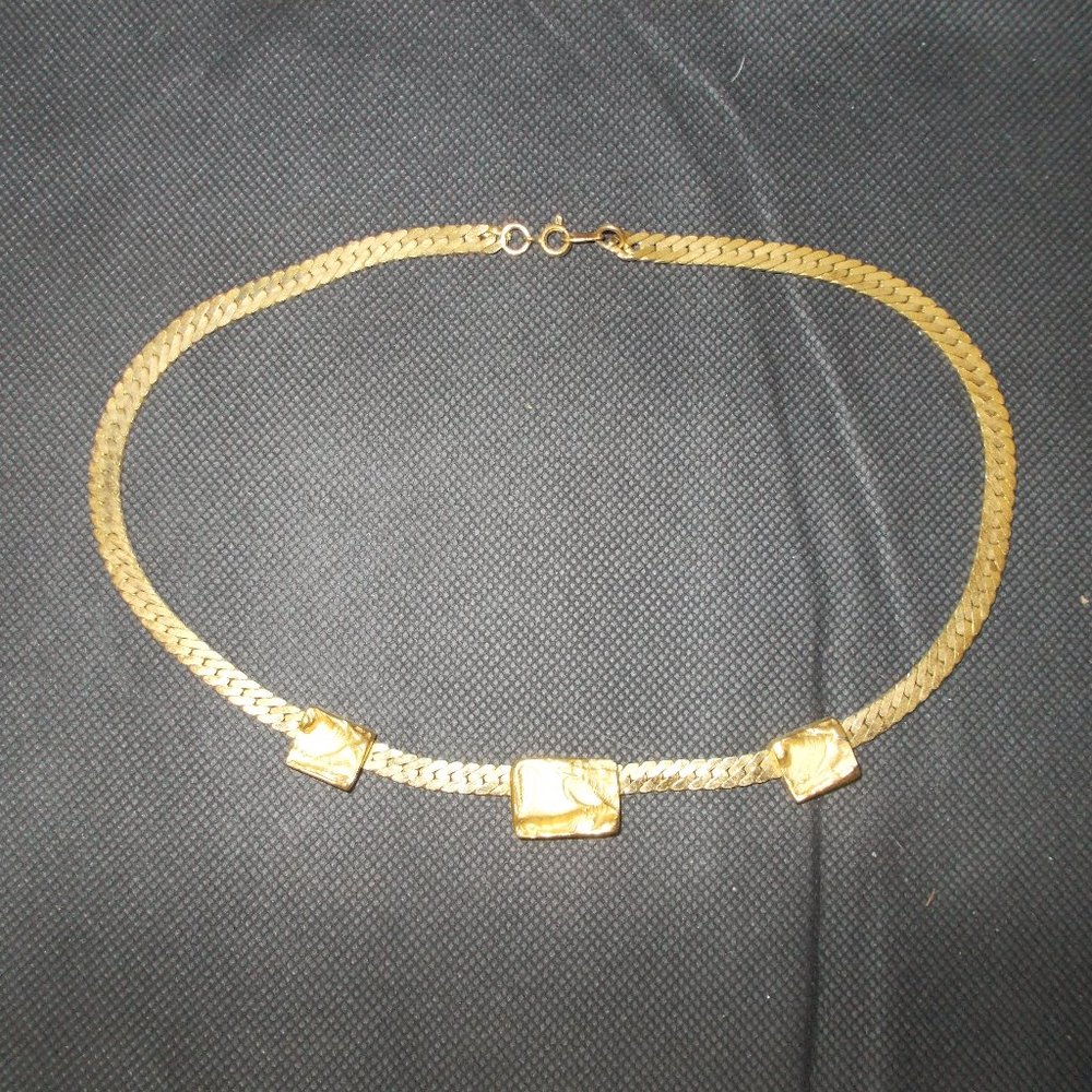 Vintage Luxury Necklace approximately 17" tip to tip 3/4" wide